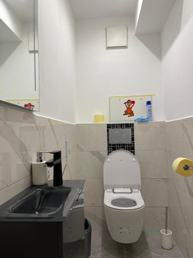 3 Zimmer Wohnung Im Grunen Zu Vermieten Nahe Alte Donau Vienna Luaran gambar